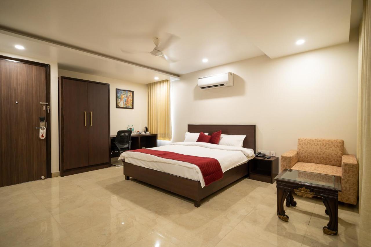 Sheerha Royal Residency-Near Jaipur Airport Hotell Exteriör bild